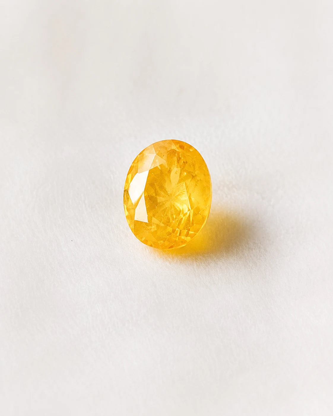 Yellow Sapphire (Pukhraj) 3.28 Ct